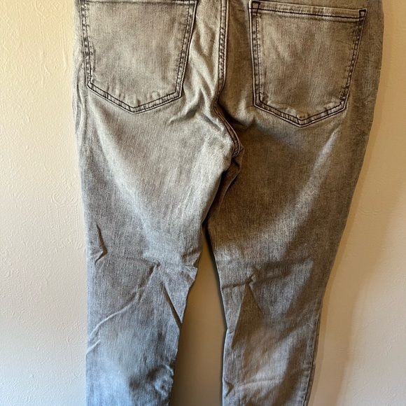 Banana Republic skinny fit black washed out jeans - Picture 2 of 3